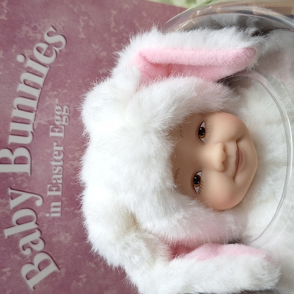 #AFL  Anne Geddes Baby Bunnies in Easter Egg In Original Box.